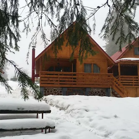 Semesterbostad Three-bedroom Holiday In Tatranska Strba